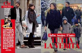Qui era piccolissimo, con la sorella guendalina. Gigi Buffon Alena Seredova Non Solo Ilaria D Amico Crisi Gia Dal 2011