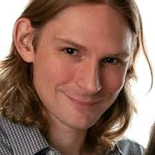 Robert Sarro's Instagram, Twitter & Facebook