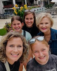 Cindy Singleton (@singletoncindy) • Instagram photos and videos