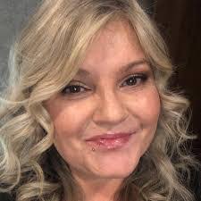 Barbara Belz's Instagram, Twitter & Facebook