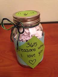 These are provided for convenience with no price increase. Pin Von Karanne Witt Auf Diy Jubilaumsgeschenke Jahrestag Geschenk Fur Ihn Freund Jahrestag Geschenke