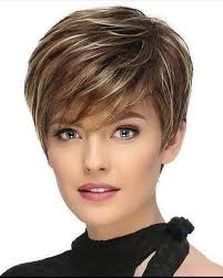 Finally, I dared to say goodbye to long hair by also changing the color to  try short! Now, I hesitate between the two cuts… 🤔 Which one suits me best  in your