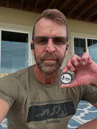 Alex Racey's Instagram, Twitter & Facebook