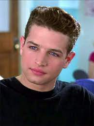 Justin walker is an actor, known for бестолковые (1995), take out (2005) and last resort (1996). Clueless Cast Where Are They Now People Com