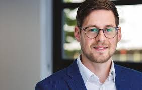 Jason Kirker's Instagram, Twitter & Facebook