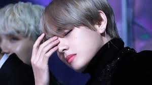 Biodata bts lengkap dengan foto semua personil (bangtan boys). Member Bts Bongkar Kepribadian V Dianggap Polos Hingga Menggemaskan Tribun Manado