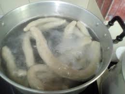 If you are in terengganu, remember to drop by the stalls that sell this delicacy and. Resepi Keropok Lekor 3 Bahan Senang Je Nak Buat Rupanya