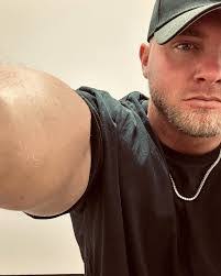 Michael Schmutz's Instagram, Twitter & Facebook