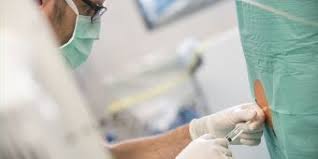 Wegen der klaren vorteile des stillens für mutter und kind wird alles kritisch betrachtet, was den stillerfolg stören könnte. Schmerzbehandlung Zur Geburt Asklepios Klinik Barmbek