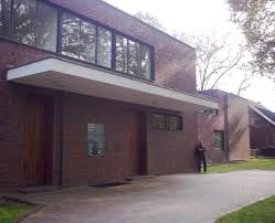 Because the originally planned public reading by the authors had to be cancelled, the kunstmuseen krefeld have posted excerpts of the readings and a video with the authors on. Haus Lange With Taxi Driver Bild Von Museum Haus Lange Museum Haus Esters Krefeld Tripadvisor