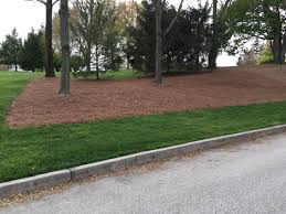 Custom pine straw is the producer of quality bales of pine straw sold to landscapers, retailers and homeowners across the u.s. Mid Atlantic Pine Straw Mulch