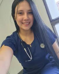 Hola, te amo 🥰😘, pero parece que nunca respondes a mis comentarios .  ¡Espero saber de ti pronto! Te etiqueté en la publicación del hilo🥰