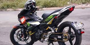 Dikutip dari news zing, pemilik yamaha mx king ini berasal dari kota ho chi minh. Yamaha Jupiter Mx King 150 Karya Tangan Sendiri Modifikasi Yamaha Jupiter Mx King 150 Ala Motogp Galeri Foto Otosia Com Otosia Com