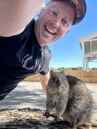 Can anyone recommend a campsite near sydney with good public transport. We  were thinking Discovery Parks or Sheralee. They seem to be the best to  commune into CBD. Which one 🤔