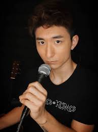 在愛的獲得裡 謙虛自在 在愛的失去裡 綻放勇敢 優質無可取代 創作鮮活世代 華語樂壇 創作暖男. Njdbmgg6ort3km
