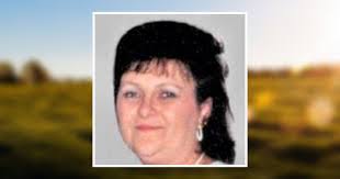 Lilly Dewitt's Instagram, Twitter & Facebook