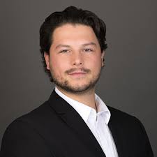 Anthony Searles's Instagram, Twitter & Facebook