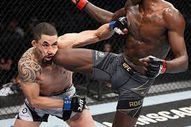 Robert Whittaker Expects Du Plessis vs. Adesanya to Go the Distance