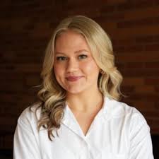 I received my white coat yesterday, stethoscope and scrubs today, and  classes start at 8 AM prompt