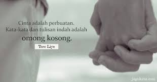 Novelis yang bernama asli darwis ini tentu sudah tak asing lagi di telinga para penikmat sastr. 411 Kata Kata Tere Liye Jagokata