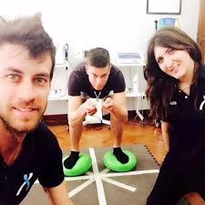 RIABILITAZIONE DOPO CHIRURGIA DEL LEGAMENTO CROCIATO ANTERIORE , La rottura  del legamento crociato anteriore del ginocchio è una delle lesioni più  comuni a seguito di trauma in ambito sportivo, in ...