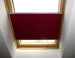 Hitzeschutz auf dachflächenfenster von außen. Dachfenster Rollo In Jeder Grosse Oder Schragverglasung Fabrikspreise