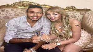أَدِيبٌ كَبِير، وشاعِر، وفَيلَسُوف، وسِياسِي، ومُؤرِّخ، وصَحَفي، وراهِبُ مِحْرابِ الأدَب. Ø§Ù„Ø¨ÙˆØ§Ø¨Ø© Ù†ÙŠÙˆØ² Ø¨Ø§Ù„ØµÙˆØ± ÙƒÙ‡Ø±Ø¨Ø§ Ù„Ù€ Ø²ÙˆØ¬ØªÙ‡ Ø§Ù„Ø³Ø§Ø¨Ù‚Ø© Ø¥Ù† ÙƒÙŠØ¯ÙƒÙ† Ø¹Ø¸ÙŠÙ…