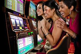 Free Spins and Bonuses For Online Slot Machine Players 