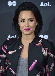 Use spray gel and blow dry hair straight. Demi Lovato Short Hairstyles Demi Lovato Hair Stylebistro