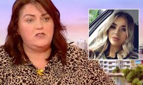 Bowel cancer: Symptoms and signs include stomach pain