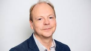 Om kriget på scenen och i den brutala verkligheten 4 oktober 2011