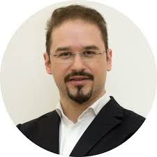 Prof. Dr. Alex Nistor (@lifeinplastics)