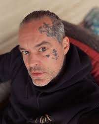 They say it's good to show face