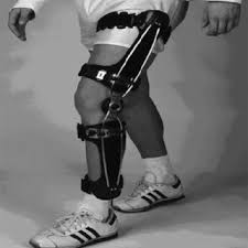 Wear the hinged knee brace at all times when ambulating. Pdf Design Evaluation In Novel Orthoses For Patients With Medial Knee Osteoarthritis