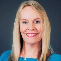 Tara Roach's Instagram, Twitter & Facebook