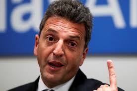 Quiénes son los economistas que rodean a Massa ante una eventual llegada al  Gabinete