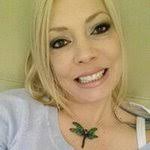 Andrea Shuff's Instagram, Twitter & Facebook