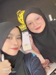 Meneliti Kebaikan White Dania di Gemuroh Nursery