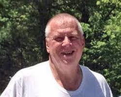 Leslie Crowder's Instagram, Twitter & Facebook