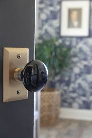 Top Door Hardware Trends Of 2020 Doorknobs Hardwarejewelry Homedecor Doorknobsideas Doork In 2020 Romantic Home Decor Minimalist Home Interior Classic Home Decor
