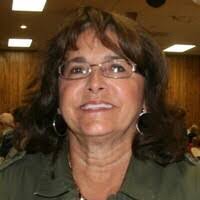 Melissa Missey's Instagram, Twitter & Facebook