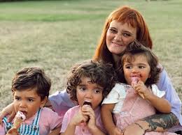 A decisão foi dada a conhecer este domingo, 6 de maio. Carolina Deslandes Fala Em Aumentar Familia E Carolina Patrocinio Deixa Alerta