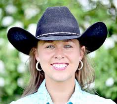 Courtney Bilderback's Instagram, Twitter & Facebook