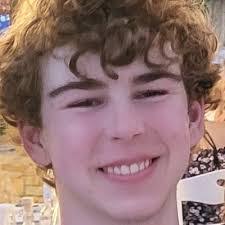 Chris Crear's Instagram, Twitter & Facebook