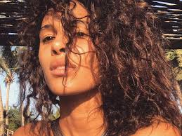 Keep your short curly hair under control and looking chic with one of these popular short curly create inspiration with this dark curly lob. Curly Hair Tricks And Tips From Models Cindy Bruna Alanna Arrington And More Vogue