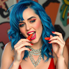Katy Perry's Reaction to Eating Flaming Hot Cheetos
