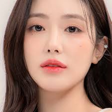 Betty [ BROWN ] 1 Month