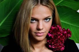 Юлия андреевна ефимова, также романизированнаяефимова ; Yuliya Efimova Foto Biografiya Sportivnaya Karera Lichnaya Zhizn