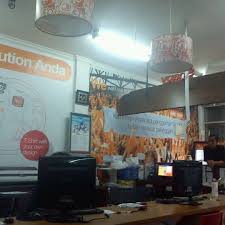 Tersedia layanan cetak undangan pernikahan, cetak buku yasin, cetak kartu nama, jasa neon box, print kain. Photos At Snapy Office Smart Print Center Kelapa Gading Jakarta Jakarta