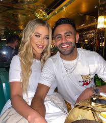 Who is this famous forward, and how did he reach success? Sergio Aguero S Stunning Partners From Marrying Maradona S Daughter To Now Dating 24 Year Old Model Sofia Calzetti